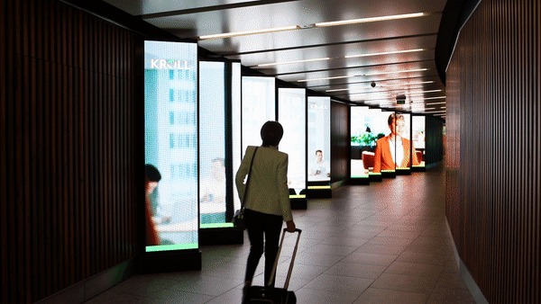 Kroll — Airport OOH installation